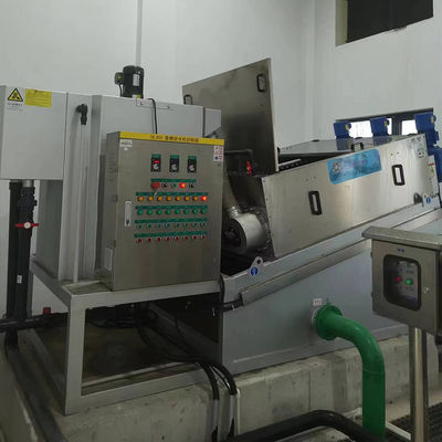 1.1kw Concentration Motor Mobile Sludge Dewatering Equipment DNT-2000 With 2000mm Filter Belt